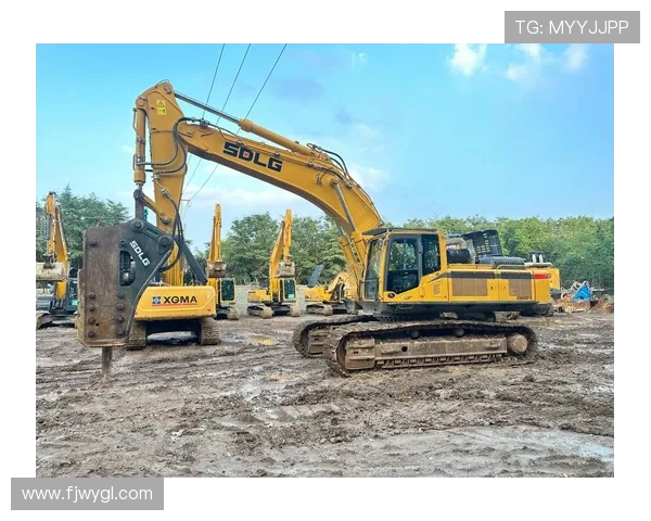 挖掘机破碎路面作业标准